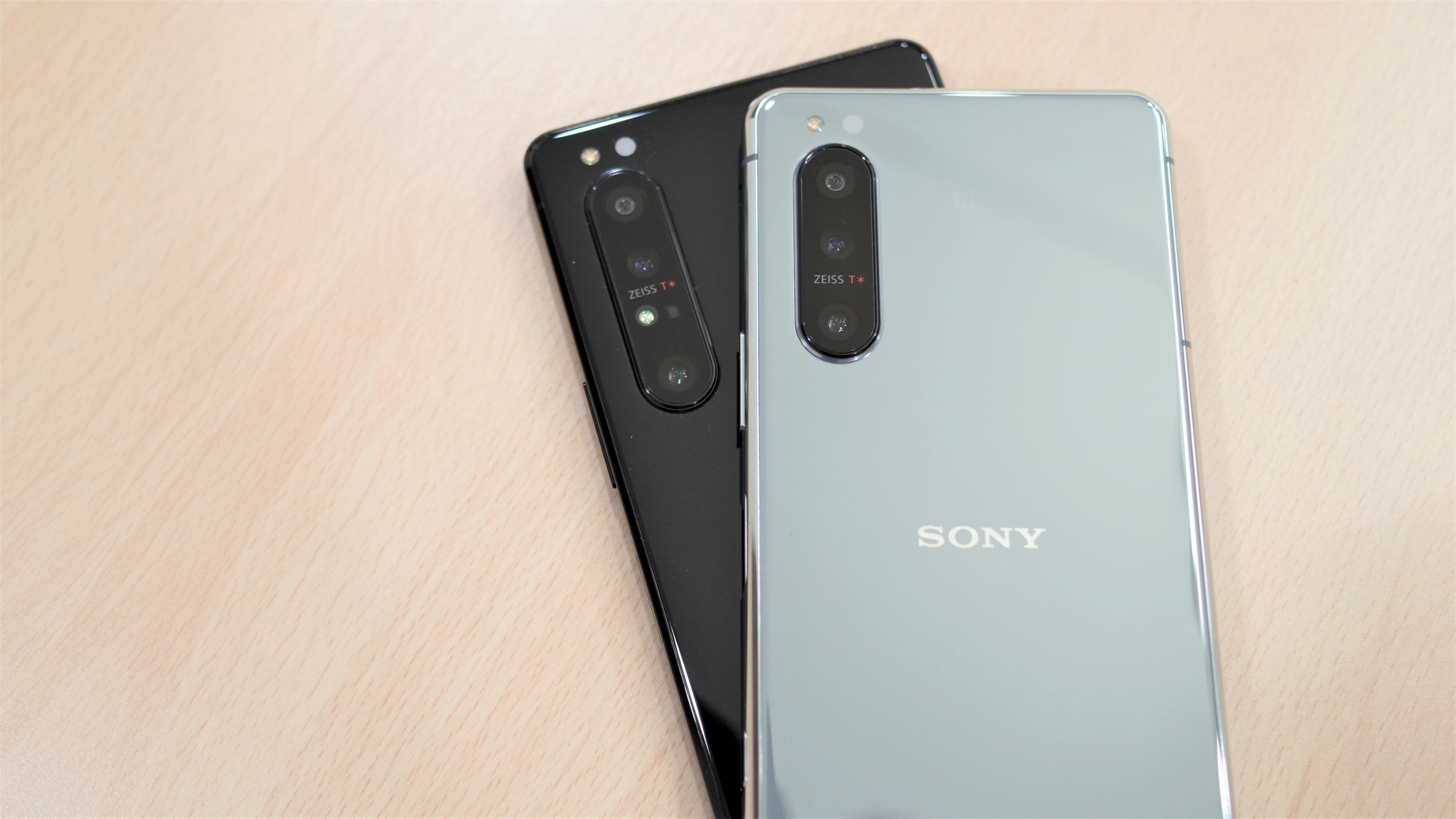 Xperia 1 II、Xperia 5 II 差異比較懶人包– 凱特叔叔教3C